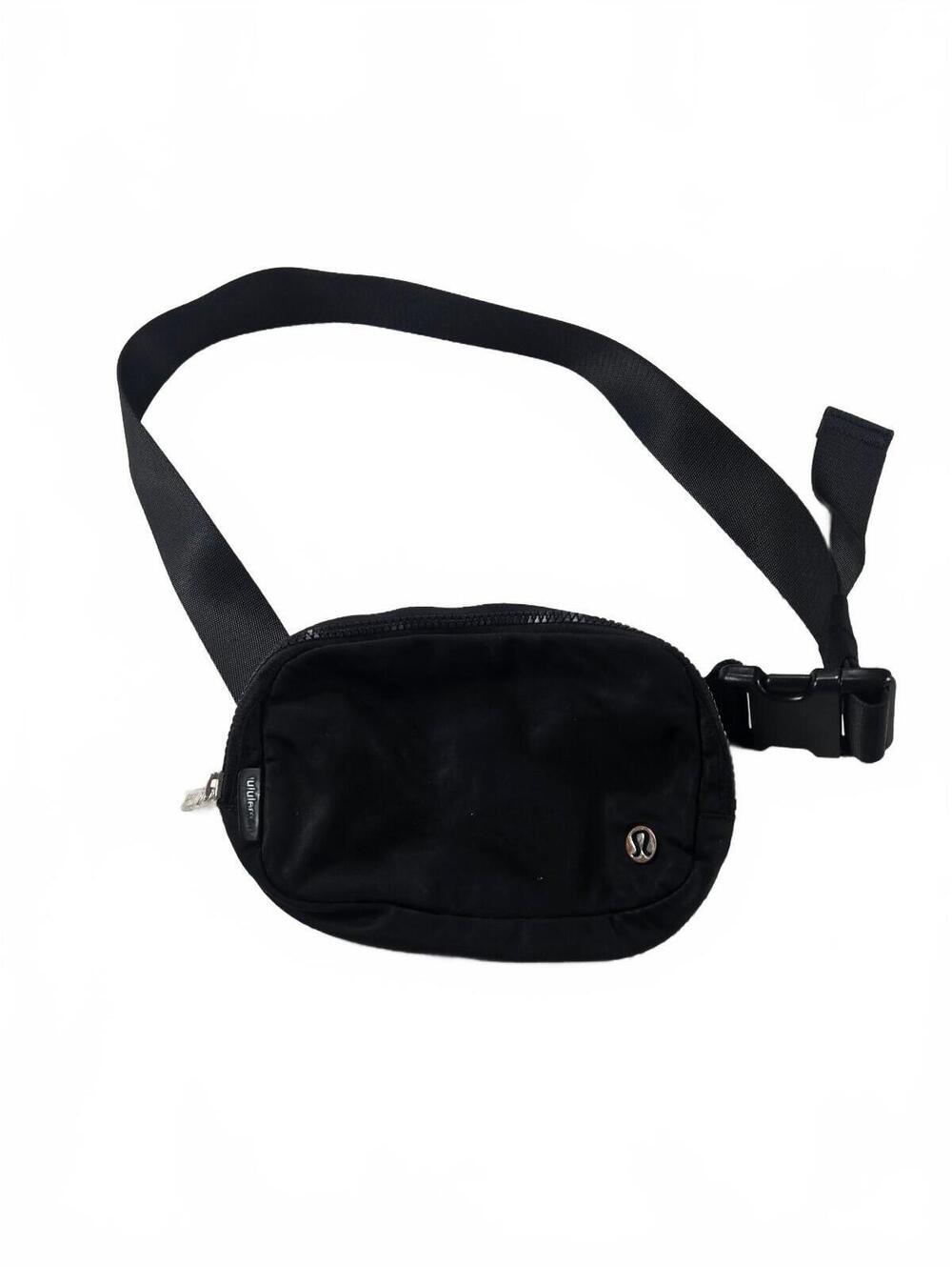 Lululemon Everywhere Belt Bag 1L Classic Black Belt Bag Athleisure Streetwear